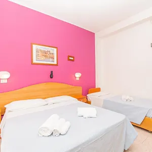 Hotel Arlino, Rímini